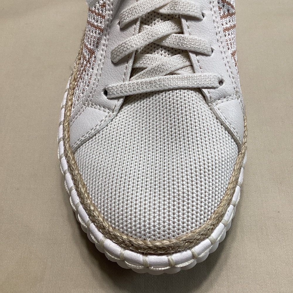 Skechers Stretch Fit Wilshire Blvd Bellevue Slip on - Picture 2 of 16
